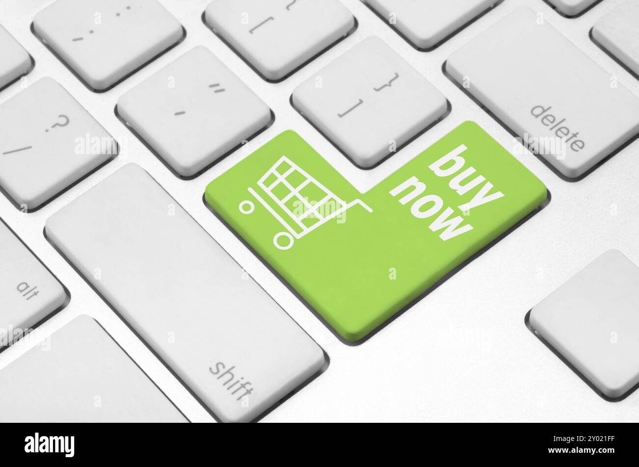 Business finance concept: Shopping cart key on the computer keyboard Stock Photo