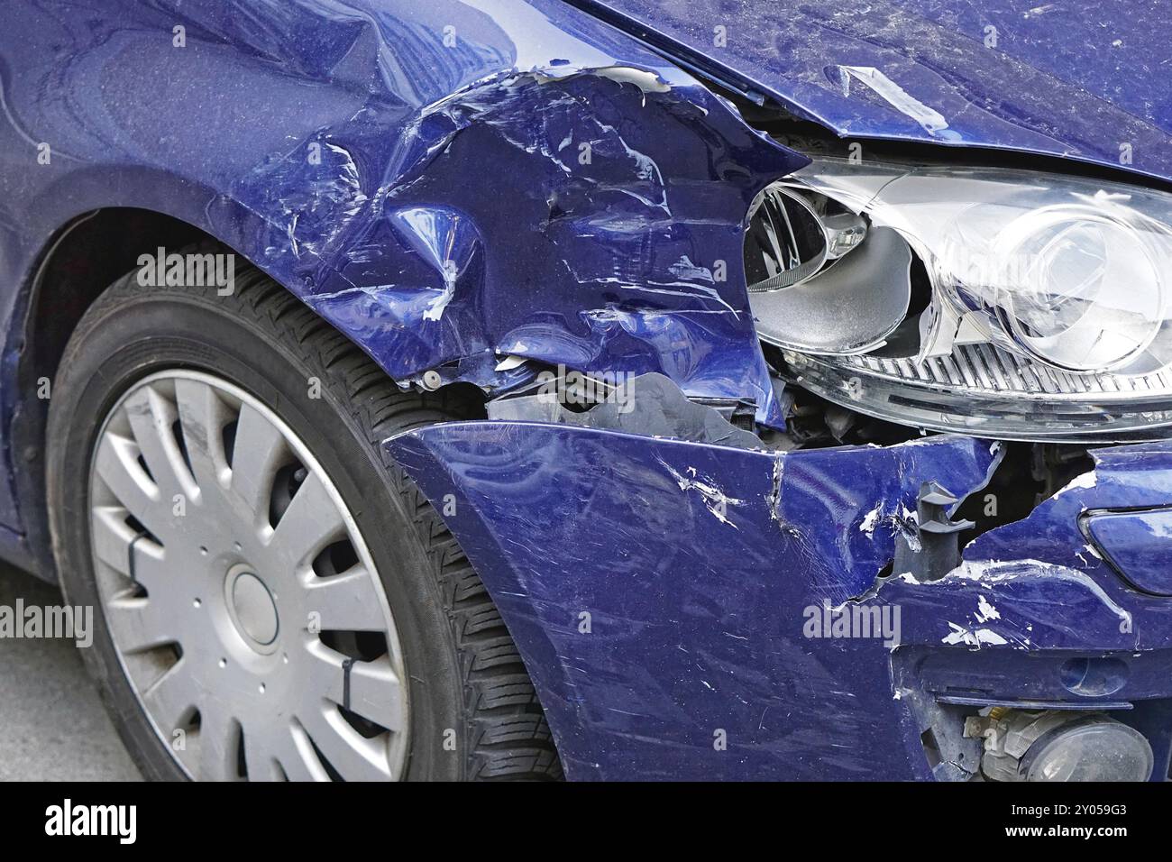 Damaged car front after traffic accident Stock Photo - Alamy