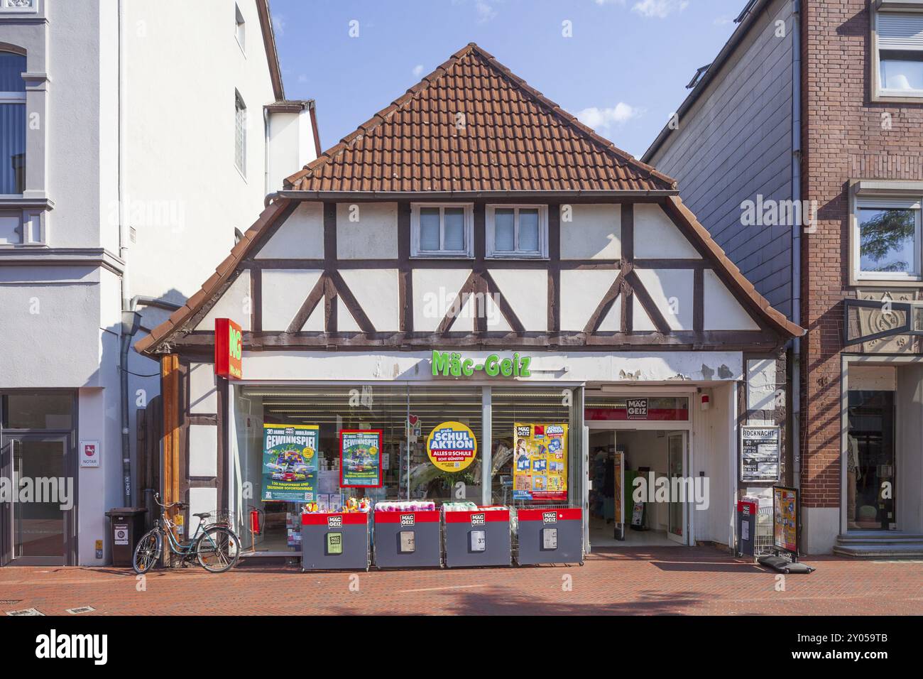 Maec-Geiz shop in the pedestrian zone, Neustadt am Ruebenberge, Lower Saxony, Germany, Europe Stock Photo