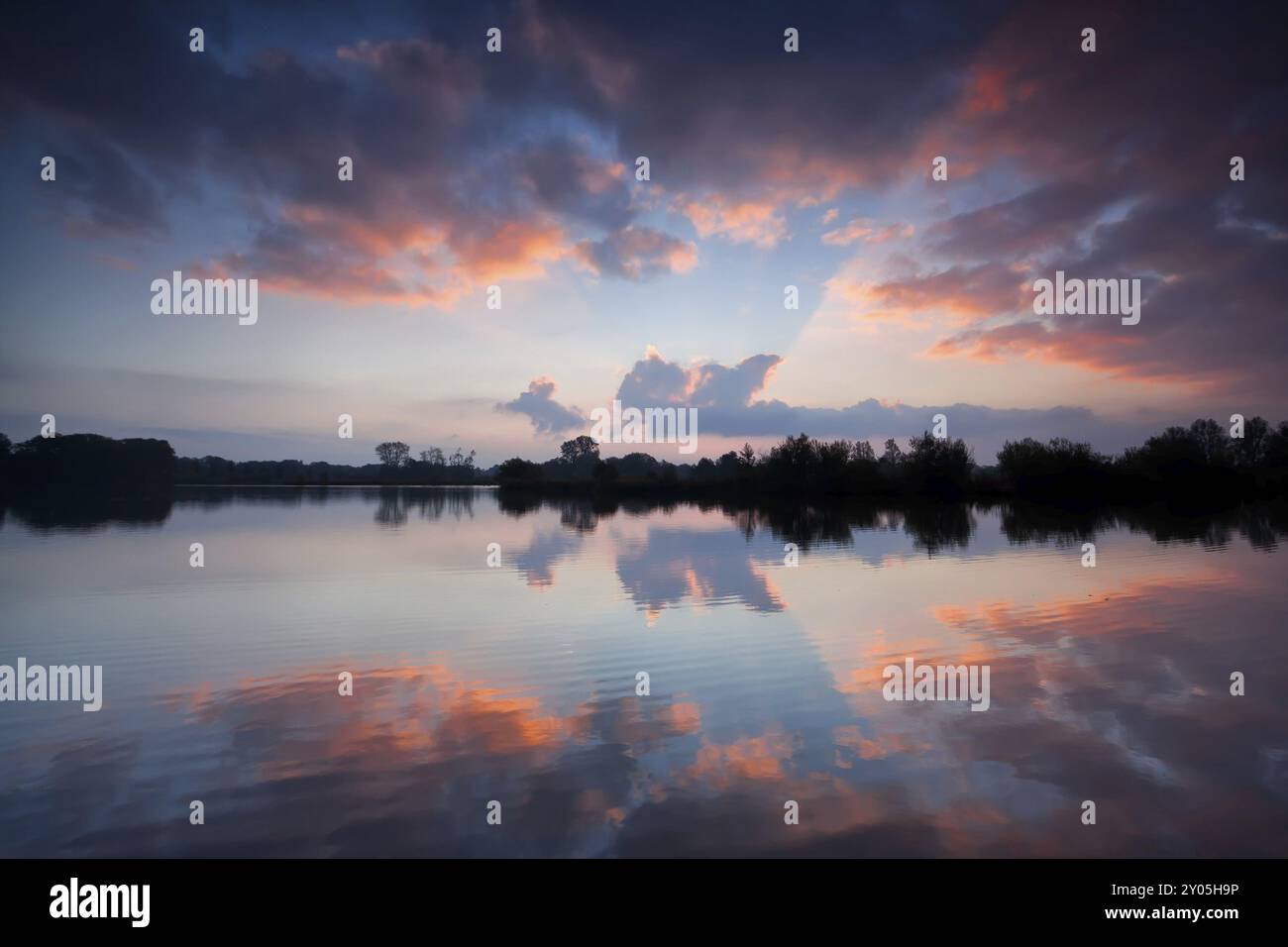 Photograph of reflected sky hi-res stock photography and images - Alamy