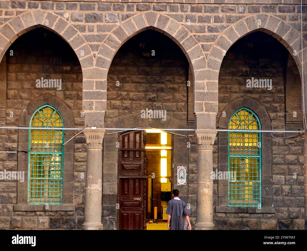 medina-saudi-arabia-june-28-2024-the-anbariya-mosque-the-hamidiye