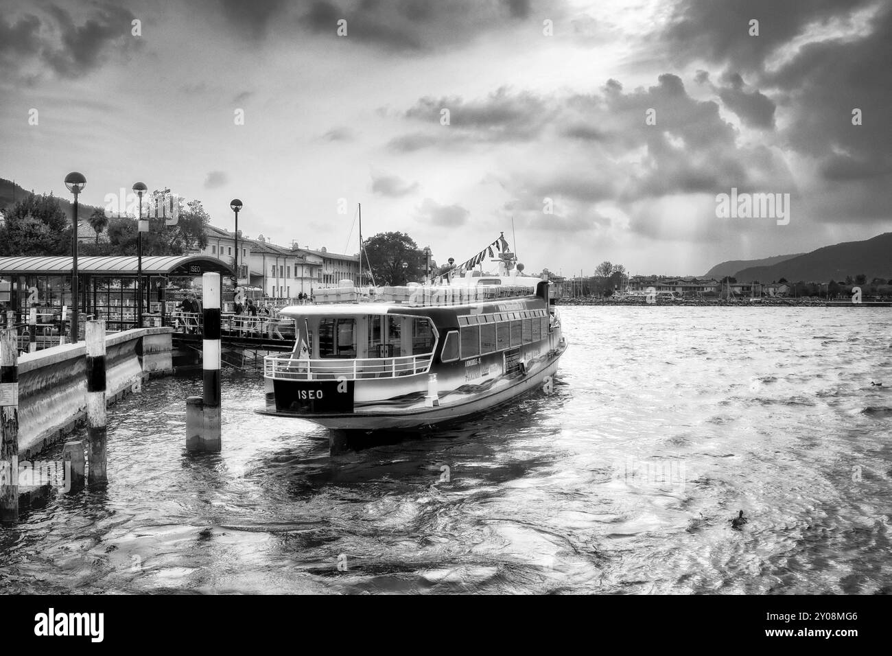 Ferryboat ferry boat ferries Black and White Stock Photos & Images - Alamy