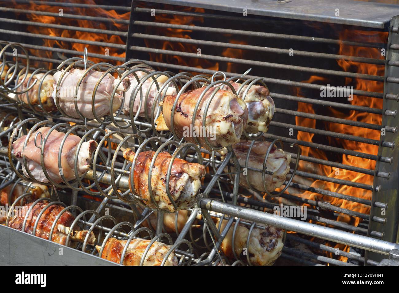 Grillhaxe am Grill. Pork loin on a grill with fire Stock Photo - Alamy Grillhaxe am Grill. Pork loin on a grill with fire Stock Photo - Alamy