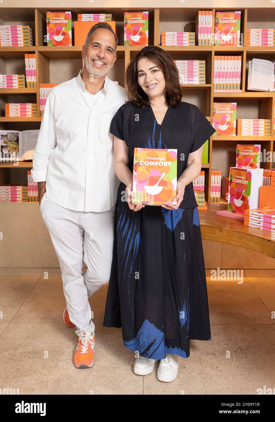EDITORIAL USE ONLY Nigella Lawson at the launch of Yotam Ottolenghi's  latest cookbook, COMFORT at ROVI restaurant in Fitzrovia, London. Picture  date: Sunday September 1, 2024 Stock Photo - Alamy, image size:907x1390