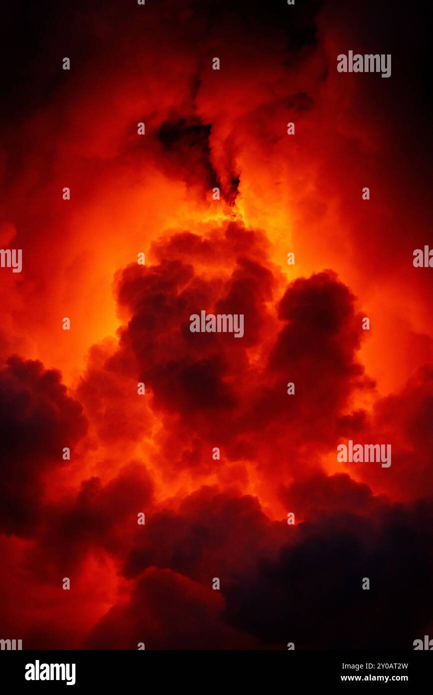 Hawaii's Kilauea volcano eruption formed a lava tube coming out the ...