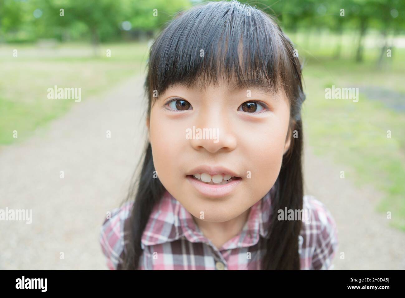 lowteen japanese Child japanese girl 9 years old hi-res stock photography and images - Alamy