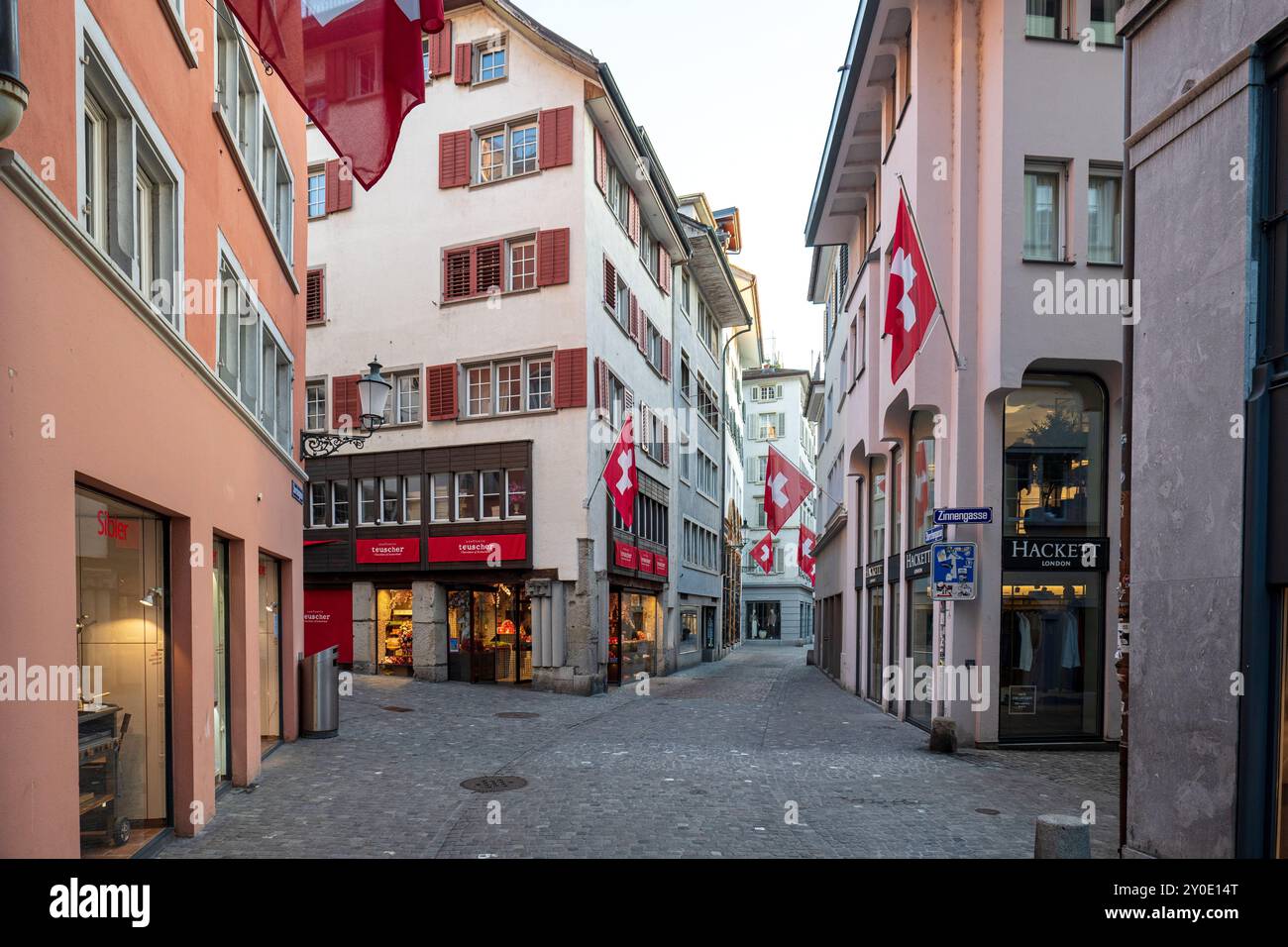 28-08-2024-zurich-switzerland-old-town-famous-narrow-shopping-streets