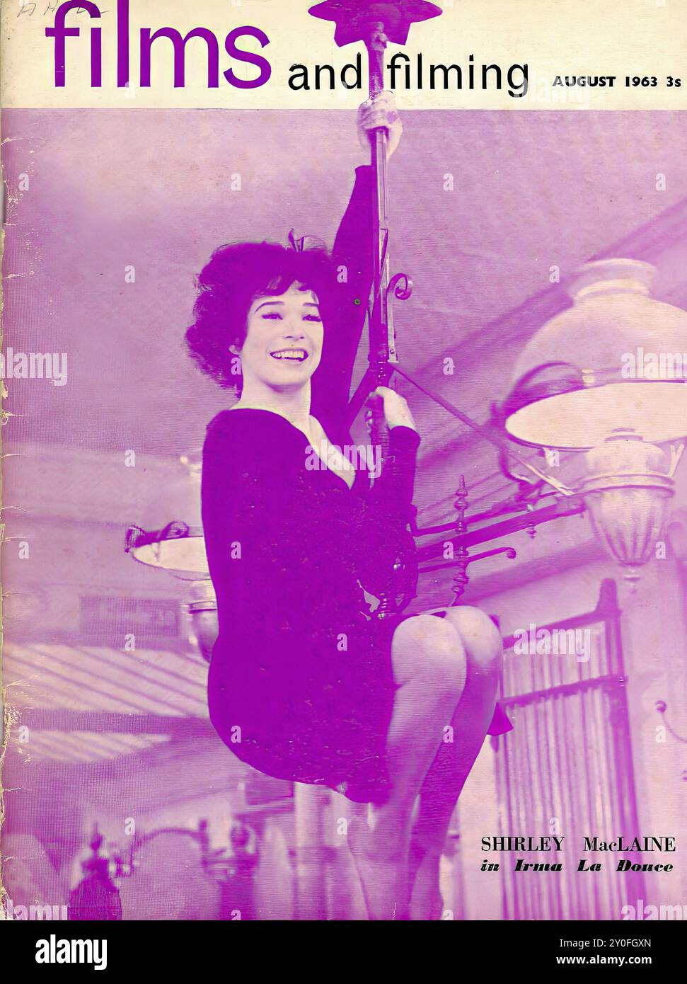 Films and Filming Aug 1963 - Vintage magazine cover -  Photographer unknow - Text transcription  [ films and filming AUGUST 1963 35 SHIRLEY MacLAINE im Irma La Douce ] FOR EDITORIAL USE ONLY ! Stock Photo