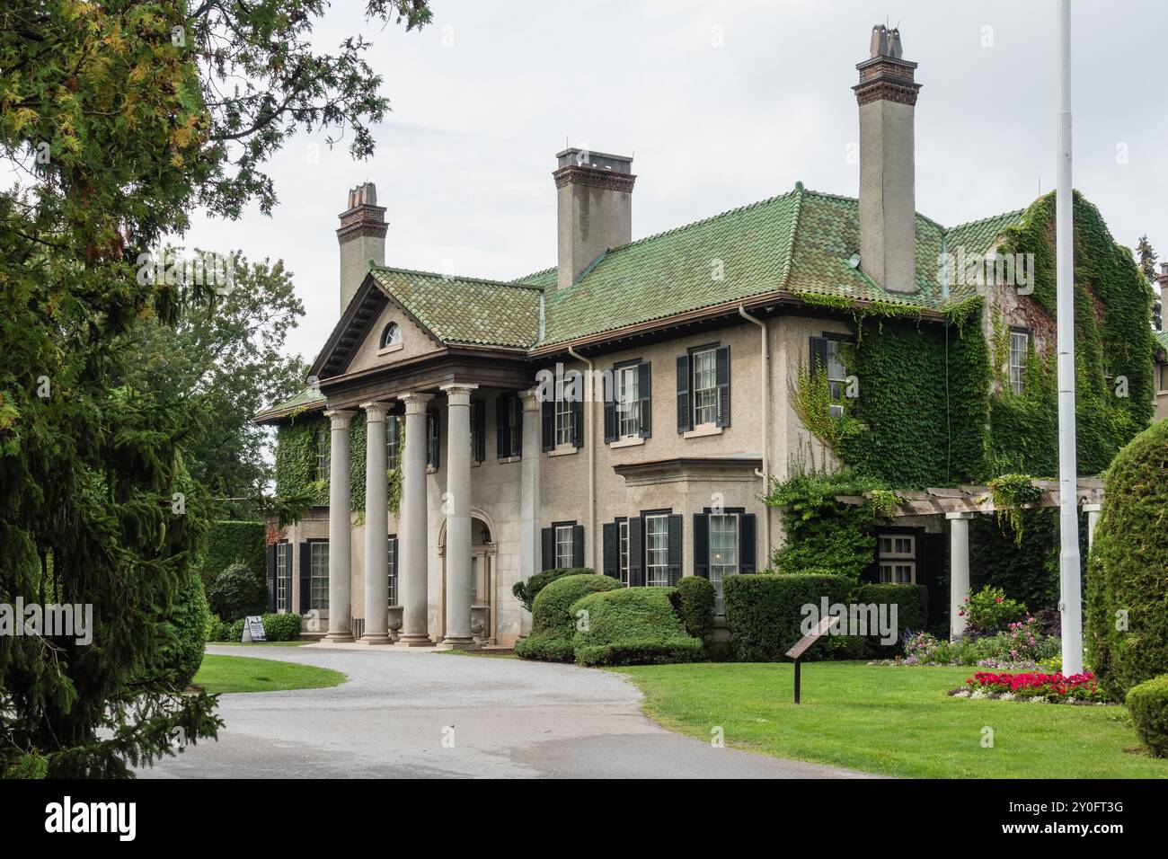 File:2020-09-05 Parkwood Estate 067.jpg - Wikimedia Commons, image size:1300x956