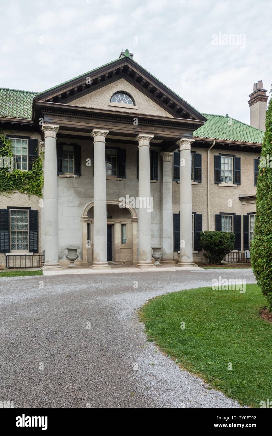 Jessica Connolly and Mark Connolly's Wedding Website - The Knot, image size:866x1390