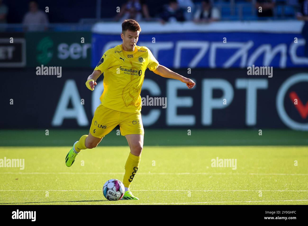 Drammen, Norway, 1st September 2024. Bodø/Glimt's Jostein Gundersen on the ball in the Eliteserien match between Strømsgodset and Bodø/Glimt at Marienlyst stadium.   Credit: Frode Arnesen/Alamy Live News Stock Photo