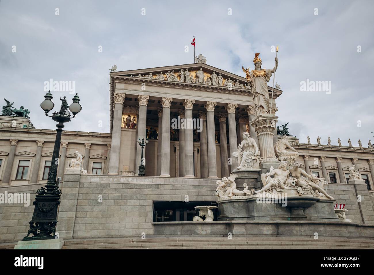 Historical legislative building design hi-res stock photography and ...