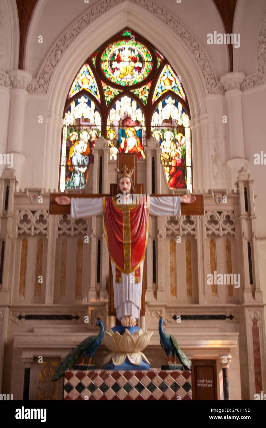 Statue of Christ the King, St Thomas Cathedral, Basilica, Chennai, Tamil Nadu, India.  San Thome Church, officially known as St Thomas Cathedral Basil Stock Photo