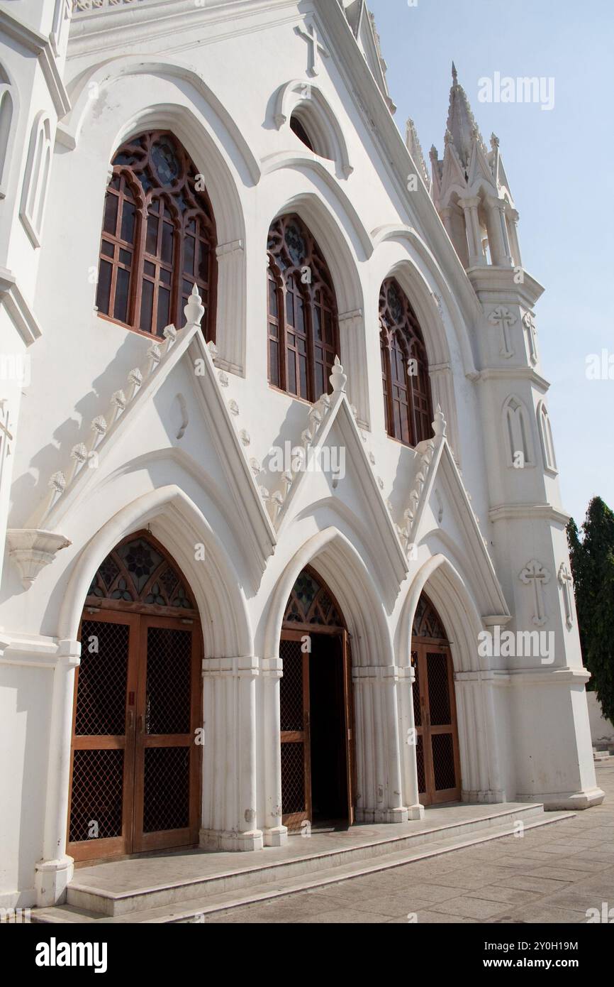 Side Entrance, St Thomas Cathedral, Basilica, Chennai, Tamil Nadu, India.  San Thome Church, officially known as St Thomas Cathedral Basilica and Nati Stock Photo