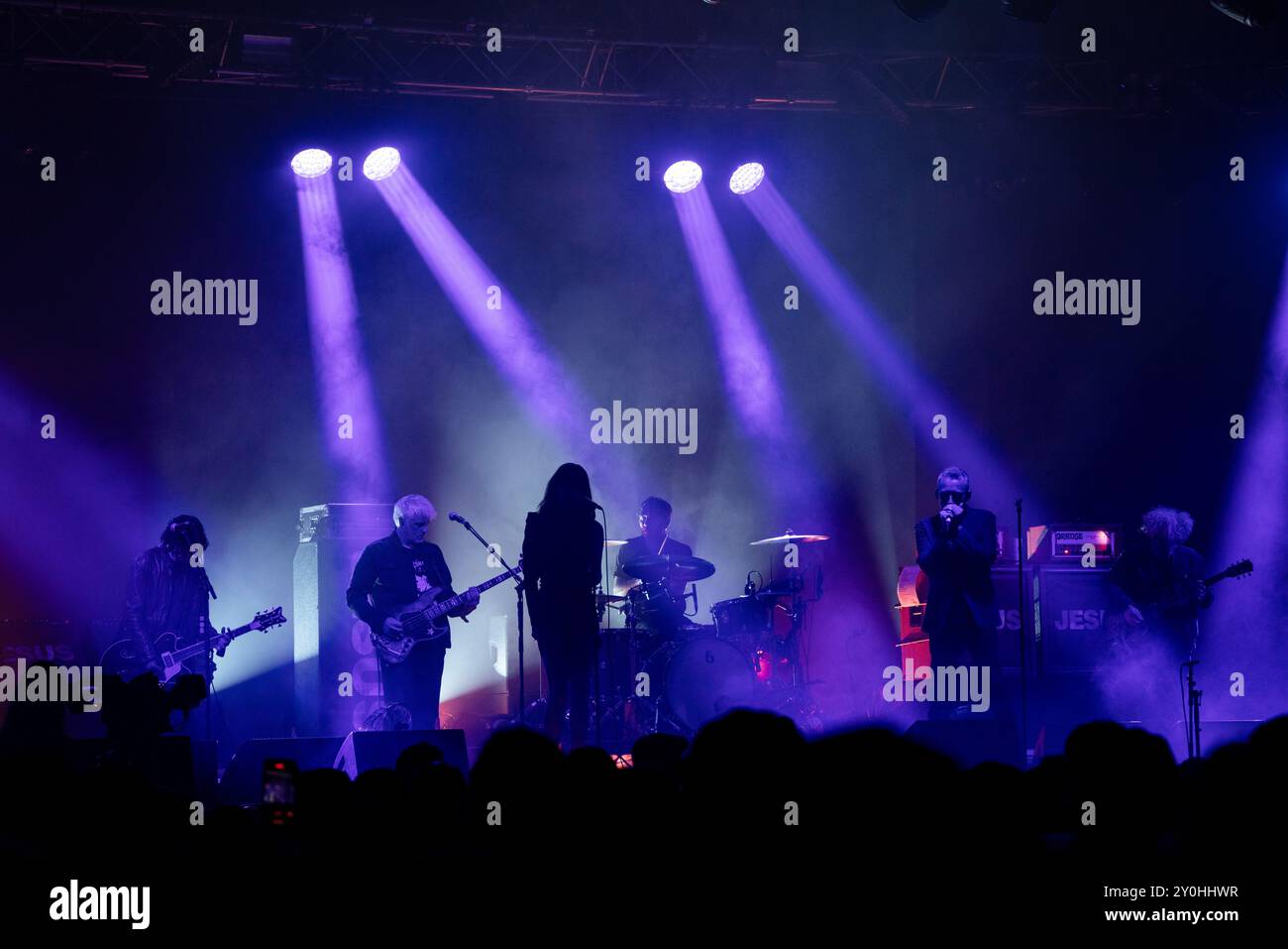 THE JESUS AND MARY CHAIN, CONCERT, 2024: Full band view from the sound ...