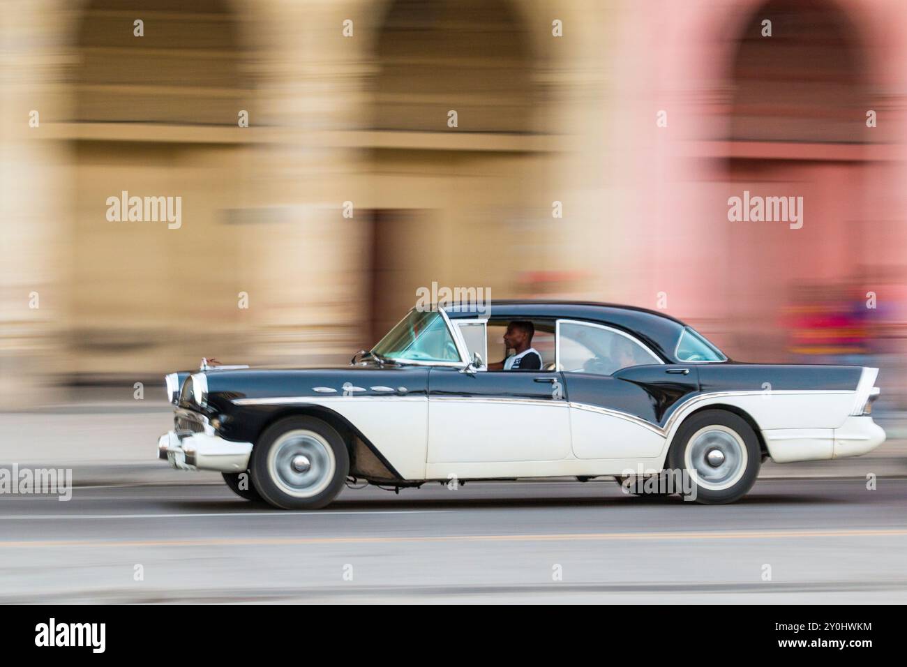 Buick 1957 hi-res stock photography and images - Alamy