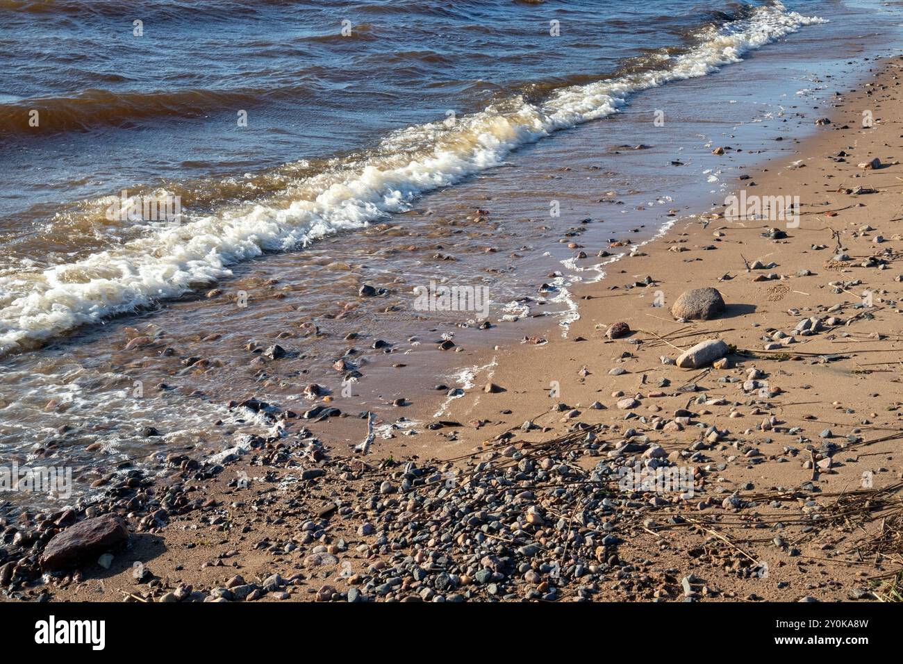 Wave hitting shore sandy hi-res stock photography and images - Alamy