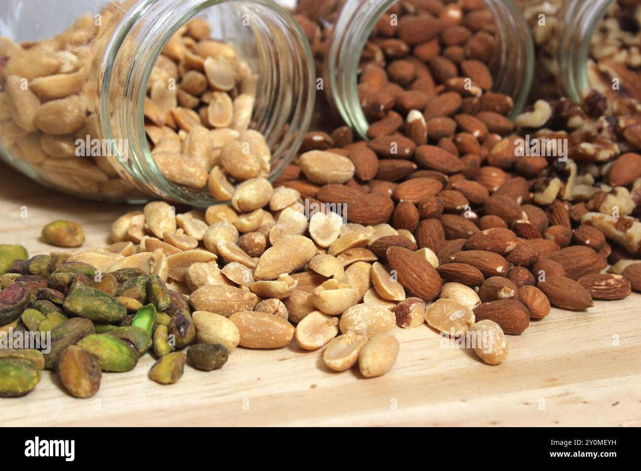 Various beans in jars hi-res stock photography and images - Alamy