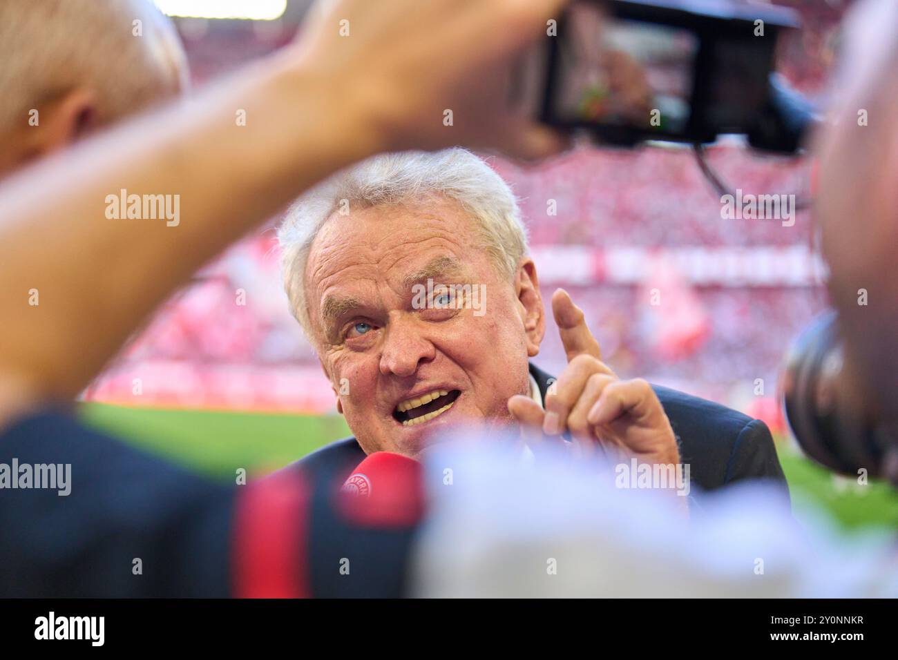 Sepp Maier FCB legend and goalkeeper in FCBTV interview after the match FC BAYERN MUENCHEN - SC FREIBURG 2-0 on Sep 1, 2024 in Munich, Germany. Season 2024/2025, 1.Bundesliga, FCB, Muenchen, matchday 2, 2.Spieltag Photographer: ddp images/star-images - DFL REGULATIONS PROHIBIT ANY USE OF PHOTOGRAPHS as IMAGE SEQUENCES and/or QUASI-VIDEO - Credit: ddp media GmbH/Alamy Live News Stock Photo