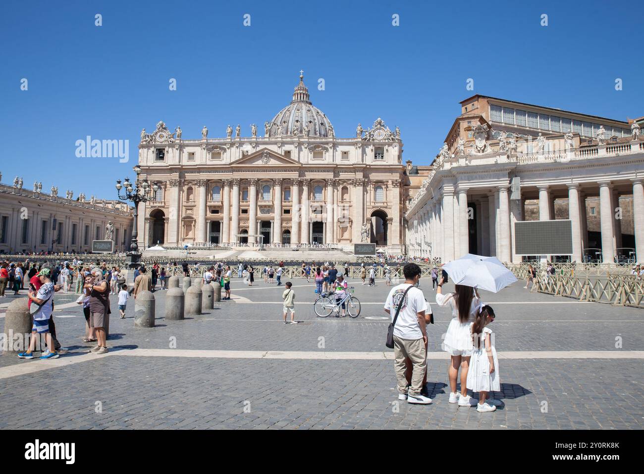 Roma peter plaza basilica vaticano hi-res stock photography and images ...
