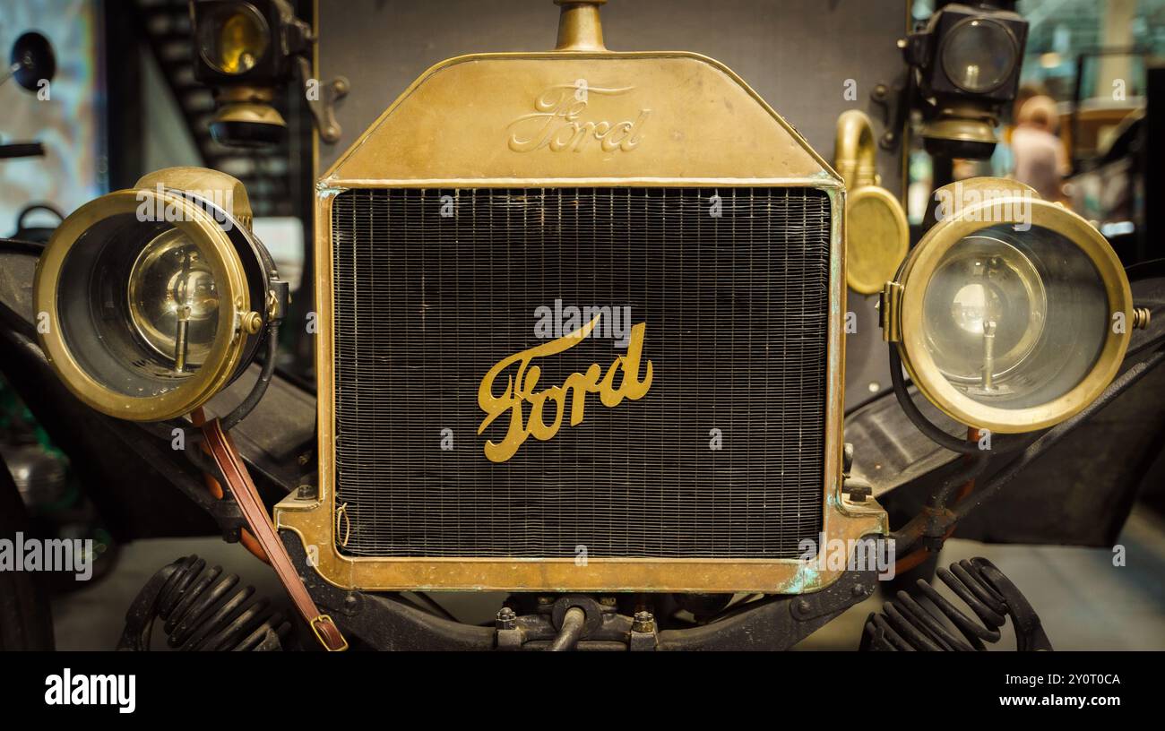 Front radiator grille headlights hi-res stock photography and images ...