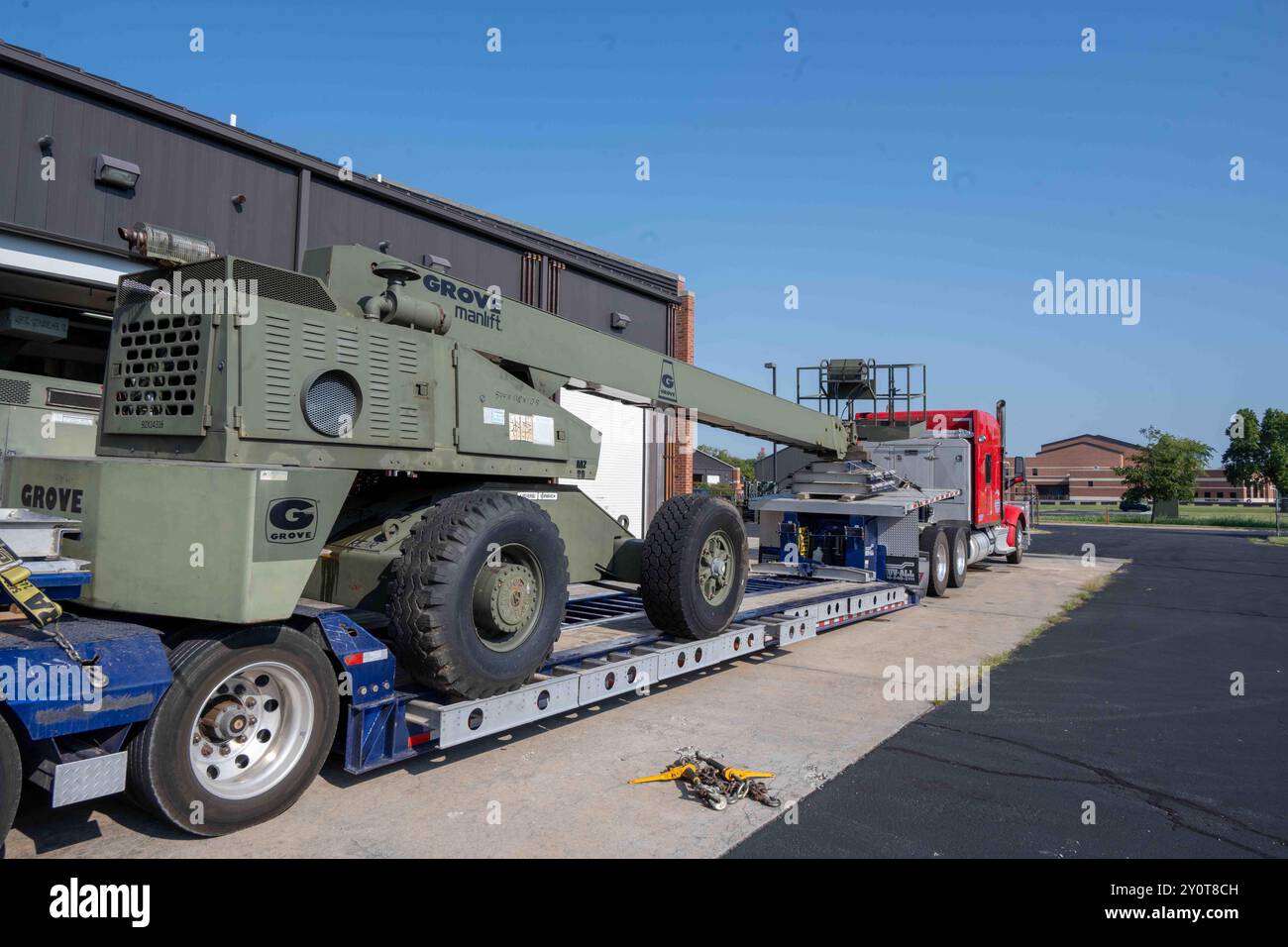 Manlift hi-res stock photography and images - Alamy