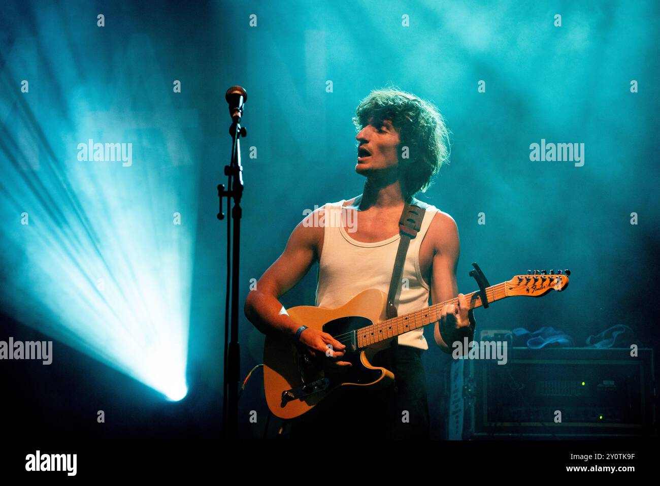 ORACLE SISTERS, CONCERT, 2024: Christopher Willatt from the band