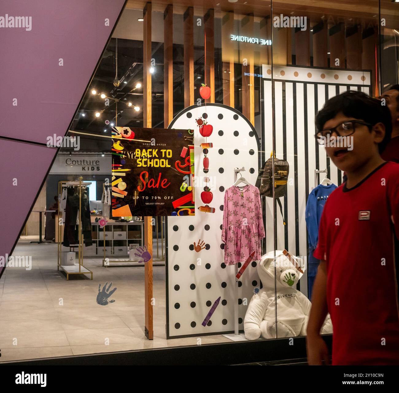 Back to school in shopping center hi-res stock photography and images ...