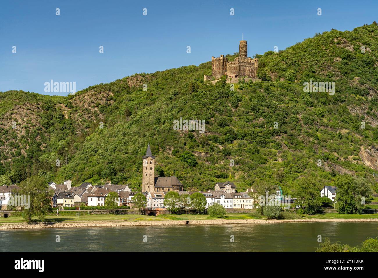 Wellmich, Maus Castle and the Rhine, World Heritage Site Upper Middle Rhine Valley, Sankt Goarshausen, Rhineland-Palatinate, Germany Stock Photo