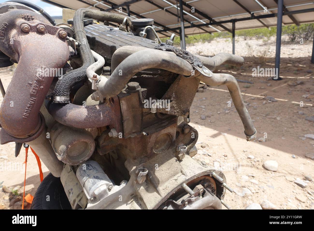 Land Rover 200d Engine Engine overhaul hi-res stock photography and images - Alamy