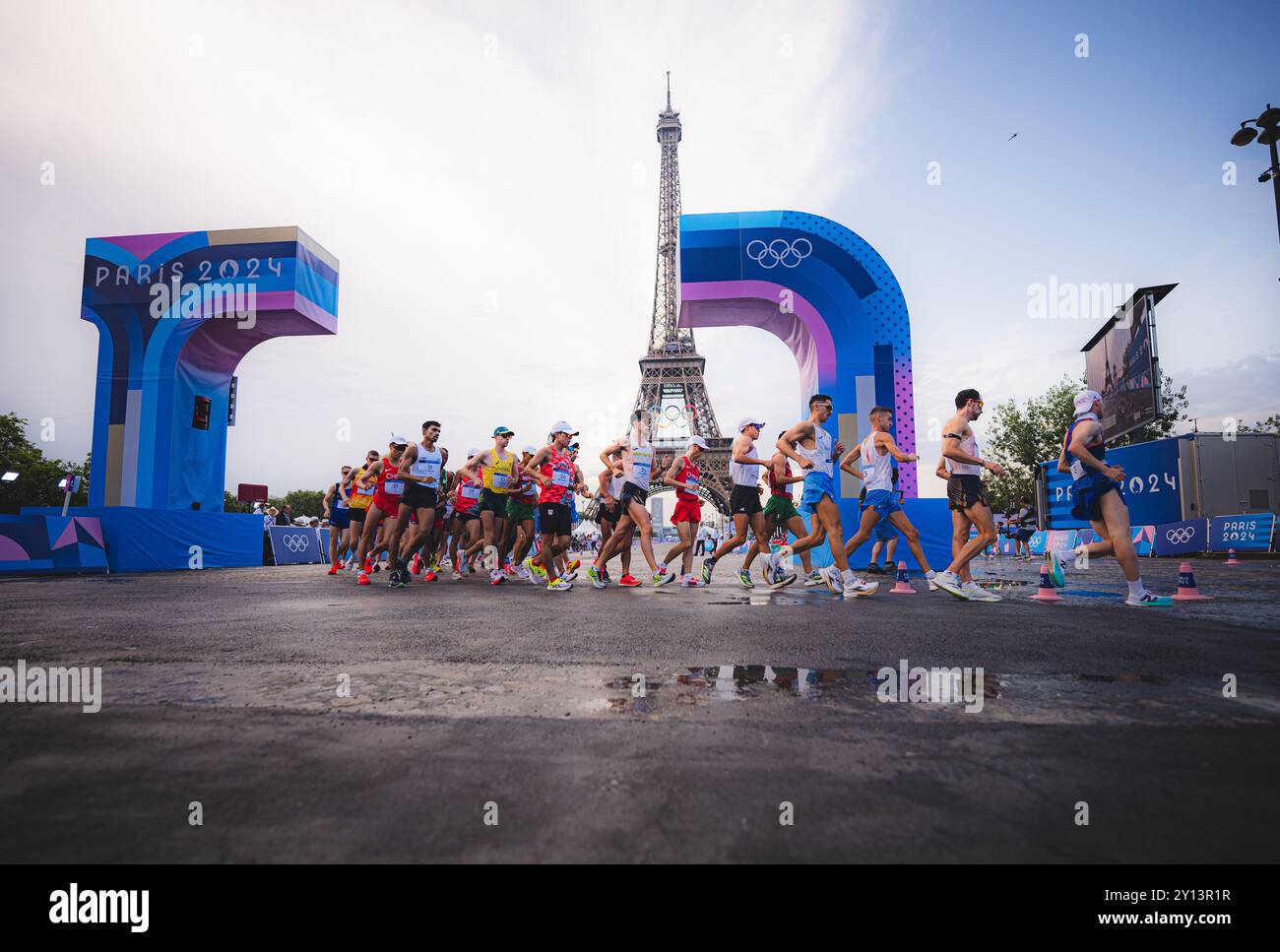 Image of the 20 km race walk at the Paris 2024 Olympic Games with the ...