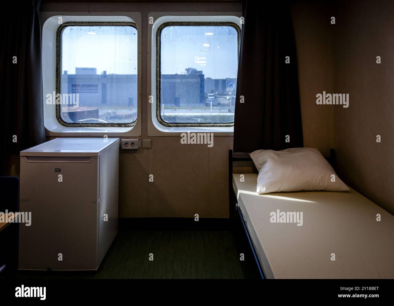 Reception pontoon hi-res stock photography and images - Alamy