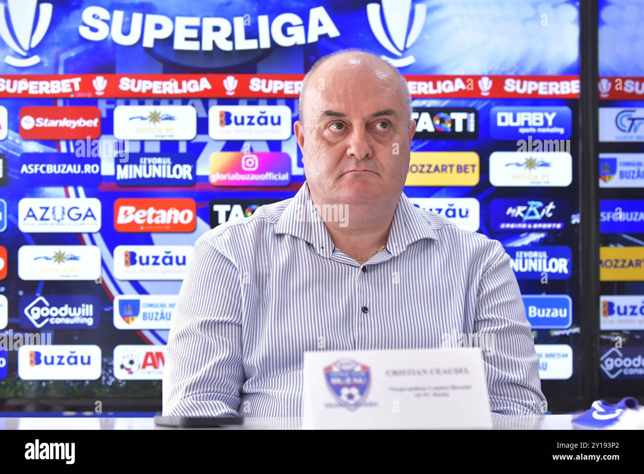 Cristian Ceauşel, vicepreşedinte Comitet Director – AS FC Buzău si Eugen Neagoe noul antrenor AS FC Buzau Stock Photo