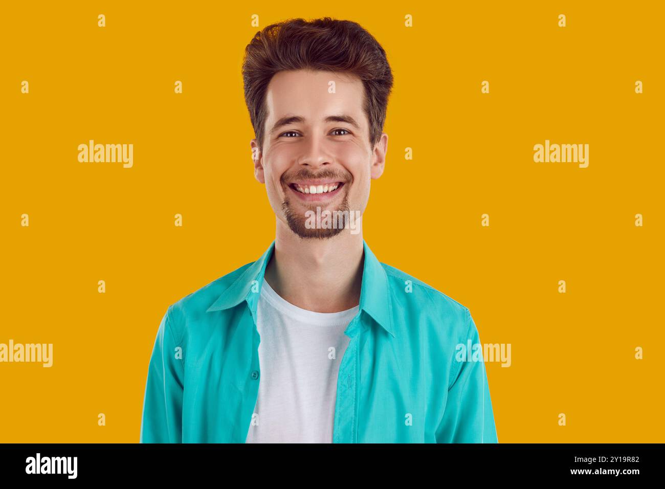 Wide smile young beautiful hi-res stock photography and images - Alamy