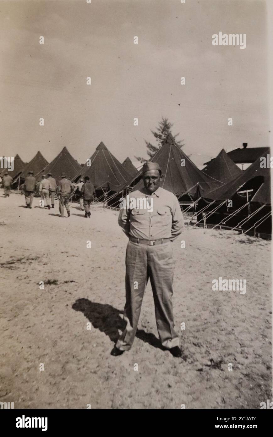 World war ii wwii tent hi-res stock photography and images - Alamy