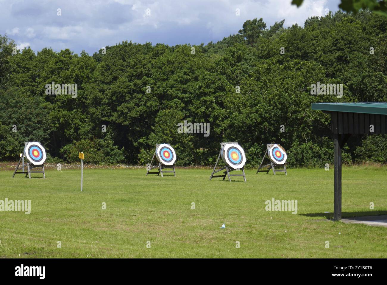 Archery range hi-res stock photography and images - Alamy