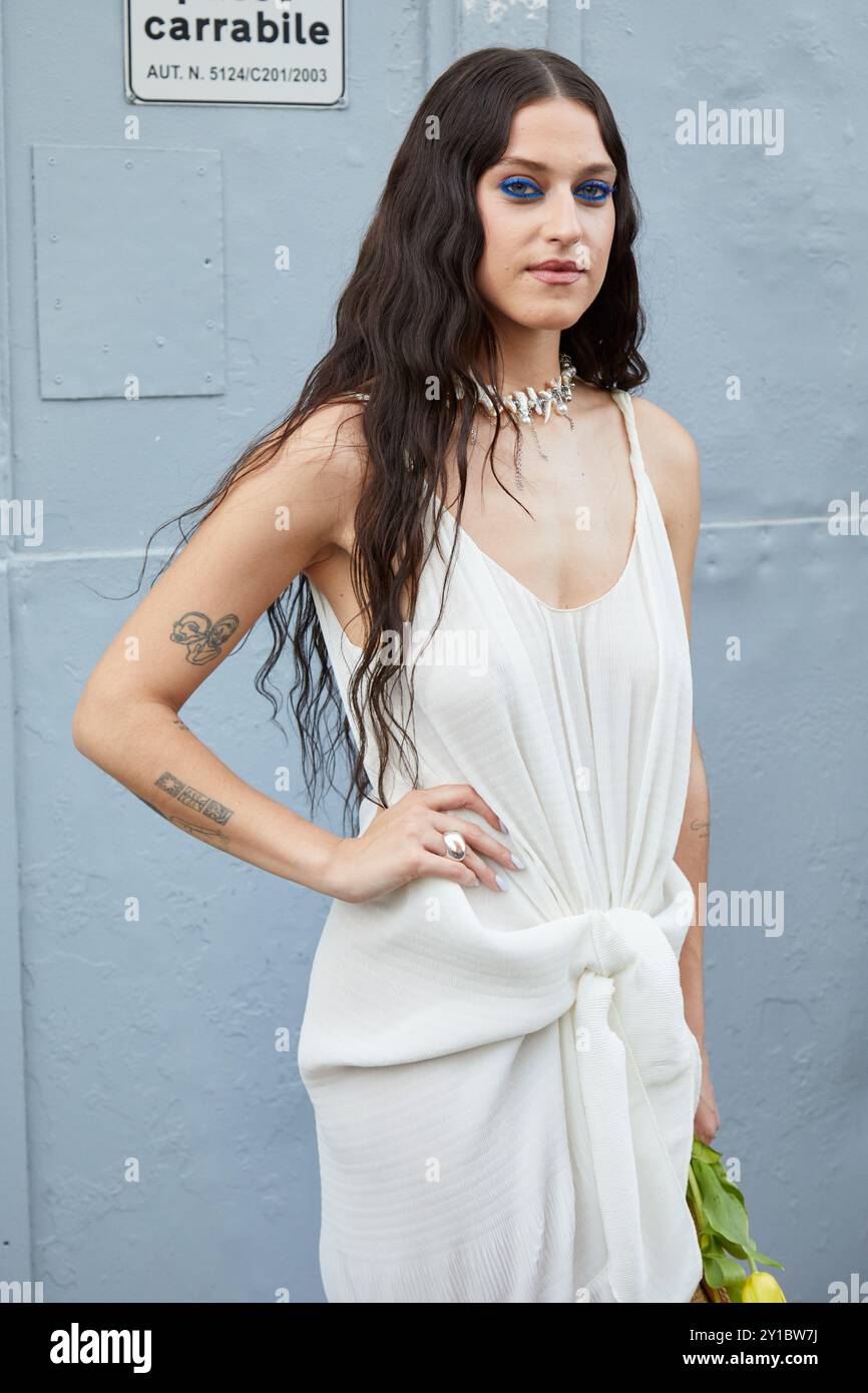 gaia asian interracial Walking tattoo hi-res stock photography and images - Page 11 - Alamy