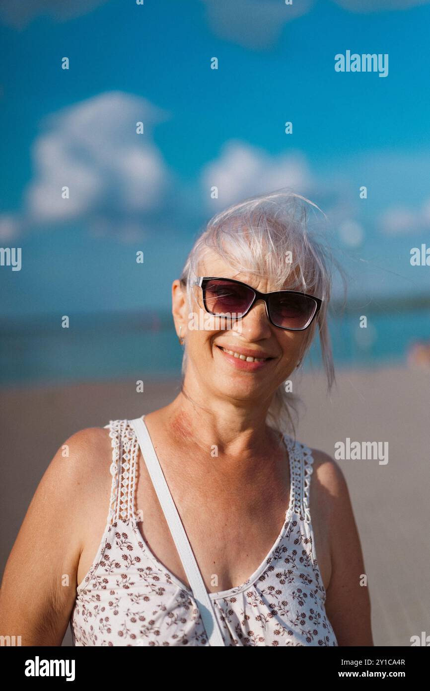 Senior woman coloured hair hi-res stock photography and images - Alamy
