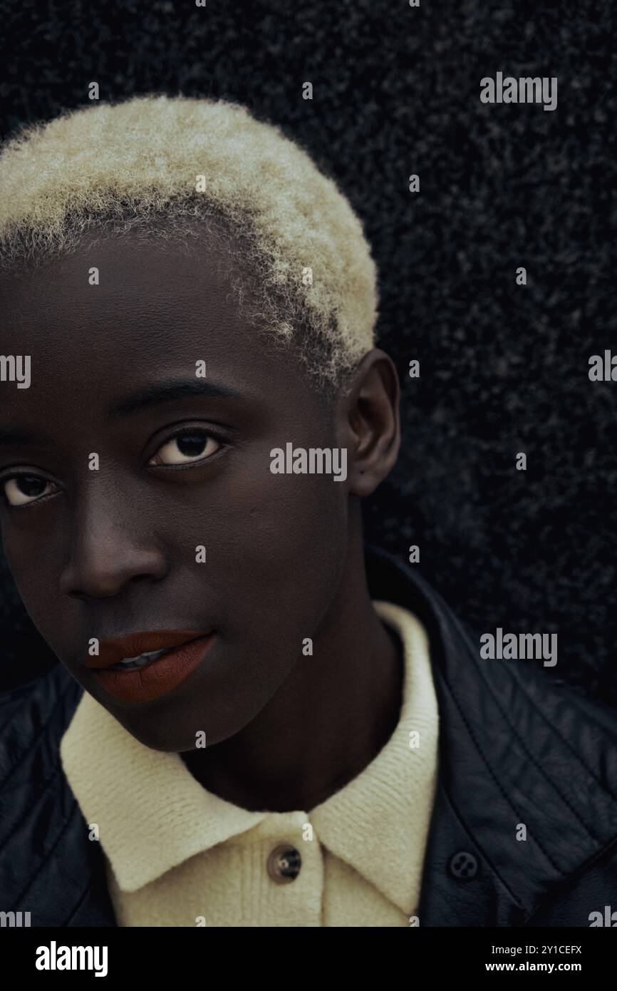 Modern african young woman hi-res stock photography and images - Alamy
