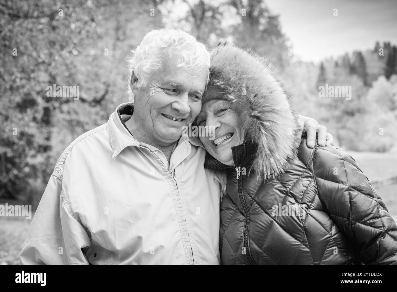 Happy senior couple, black and white portrait Stock Photo - Alamy