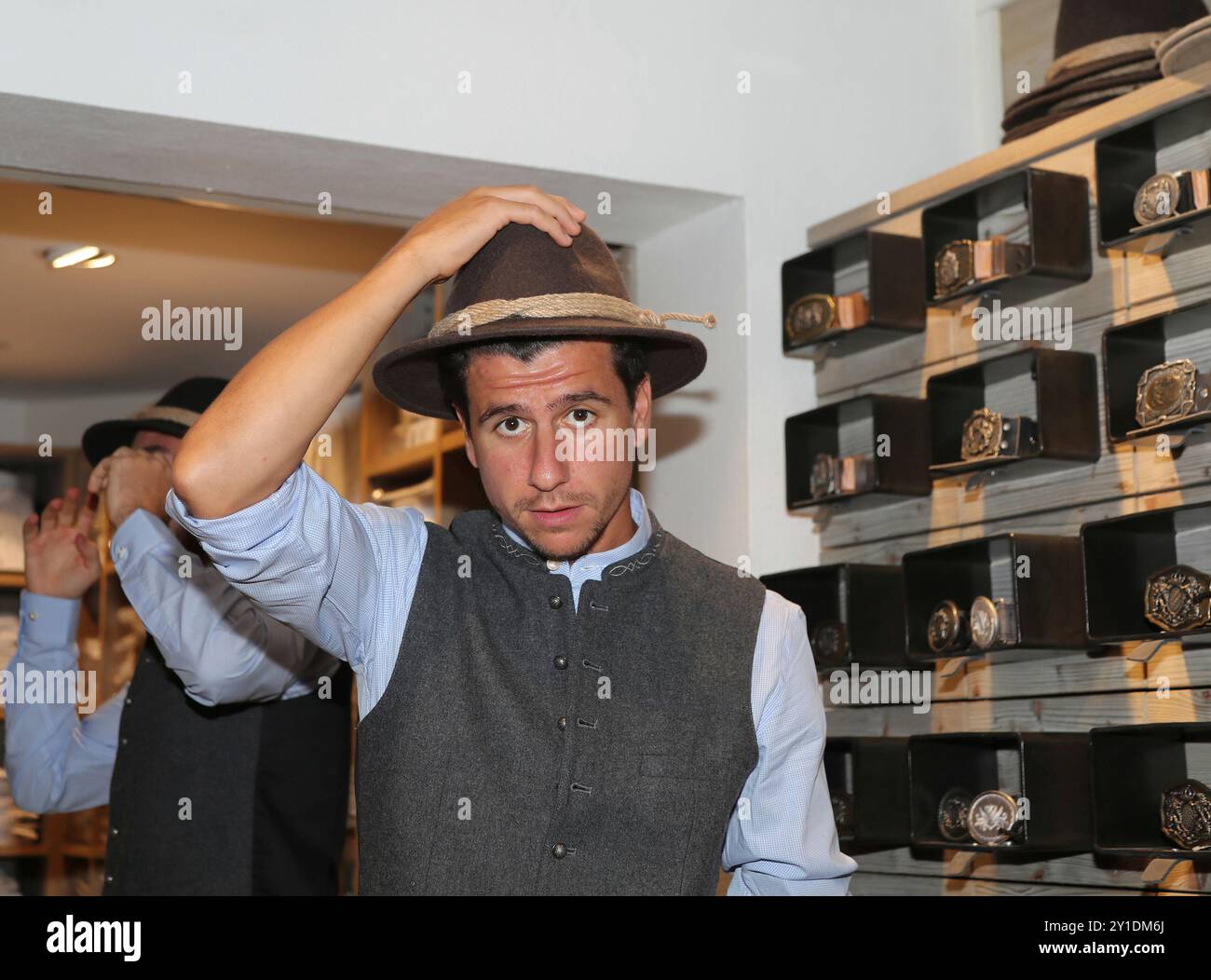 Fabelhafte Mnchen Trachten Outlet Bild