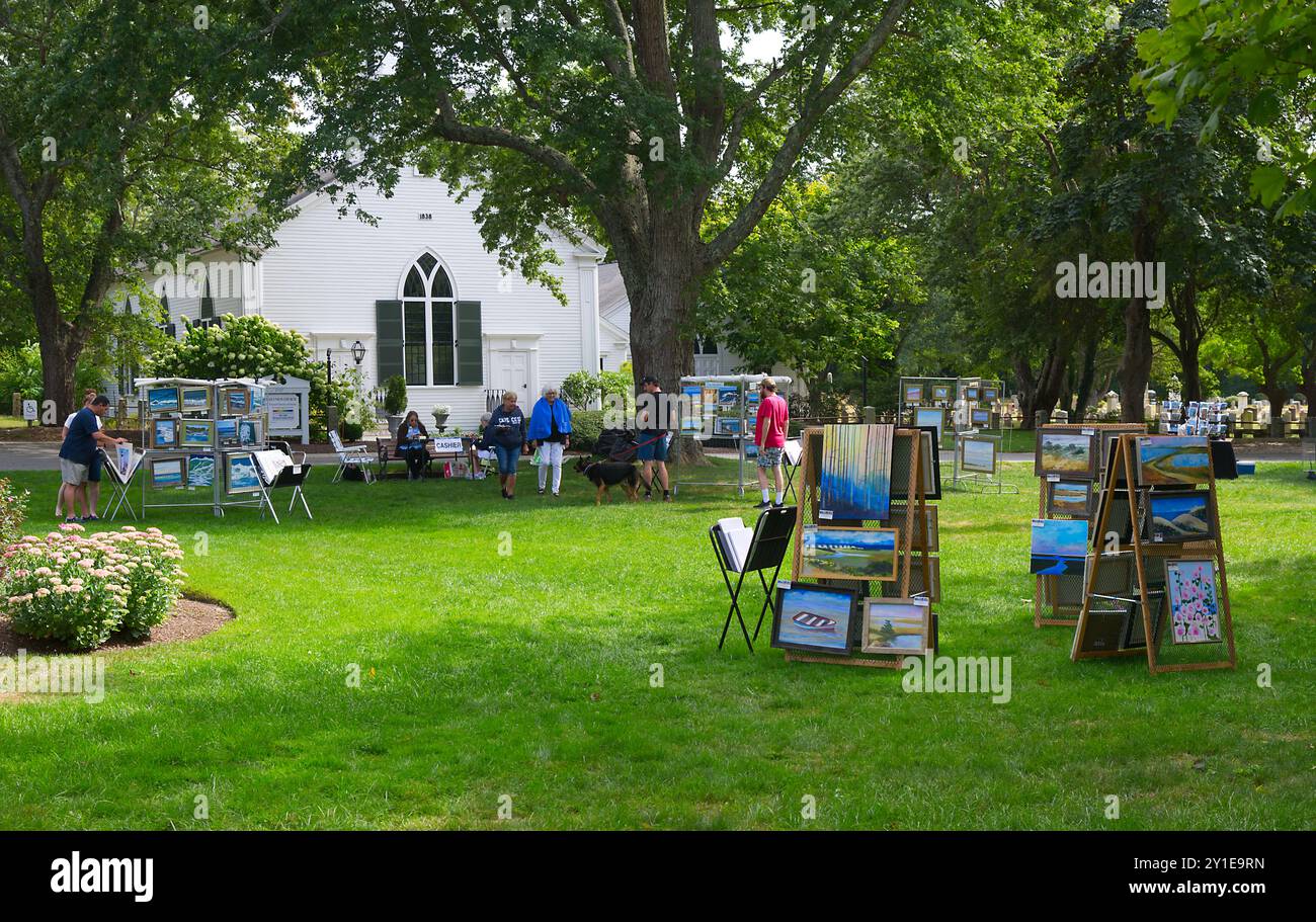 Art show on the Dennis Common, Dennis, Massachusetts, USA on Cape Cod Stock Photo