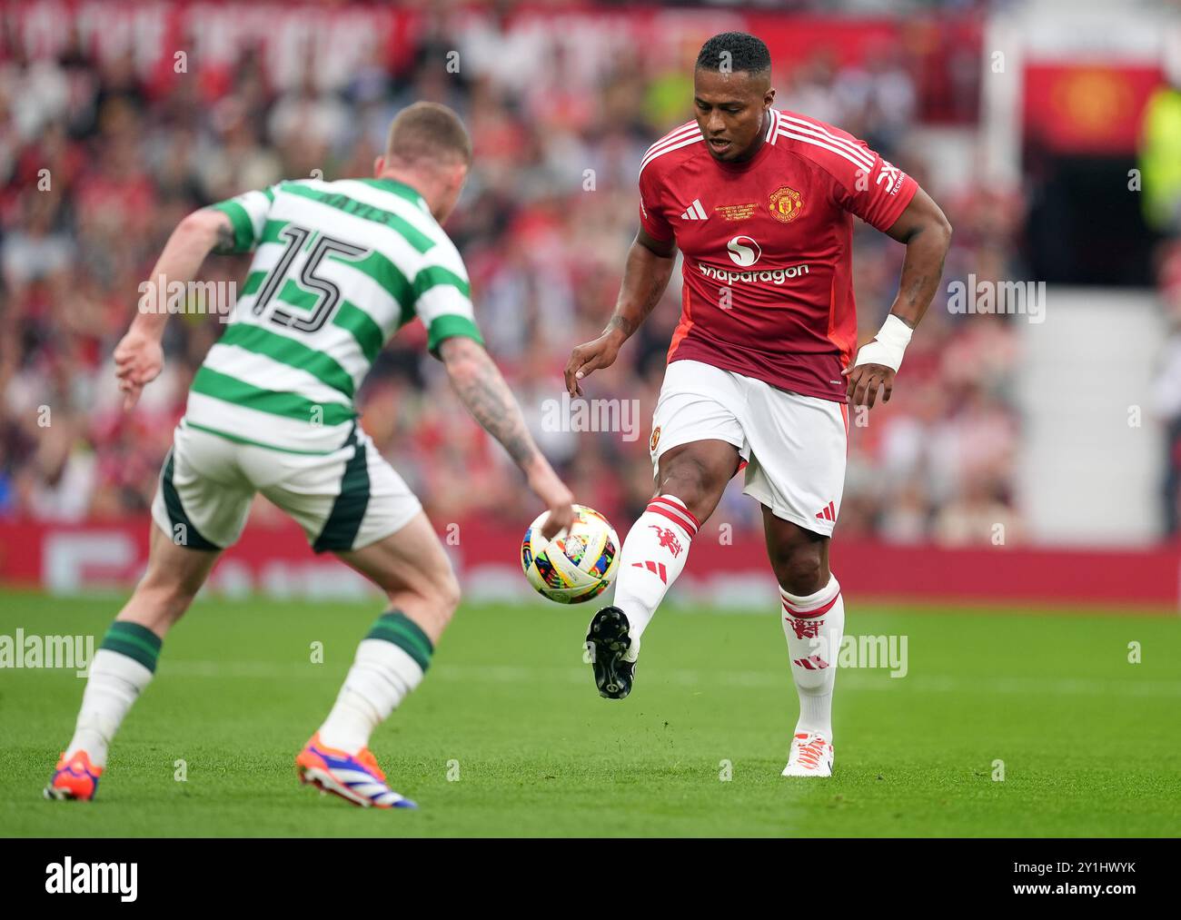 Antonio Valencia 2014-2015 Manchester United Signed Football Photo Club Card (a