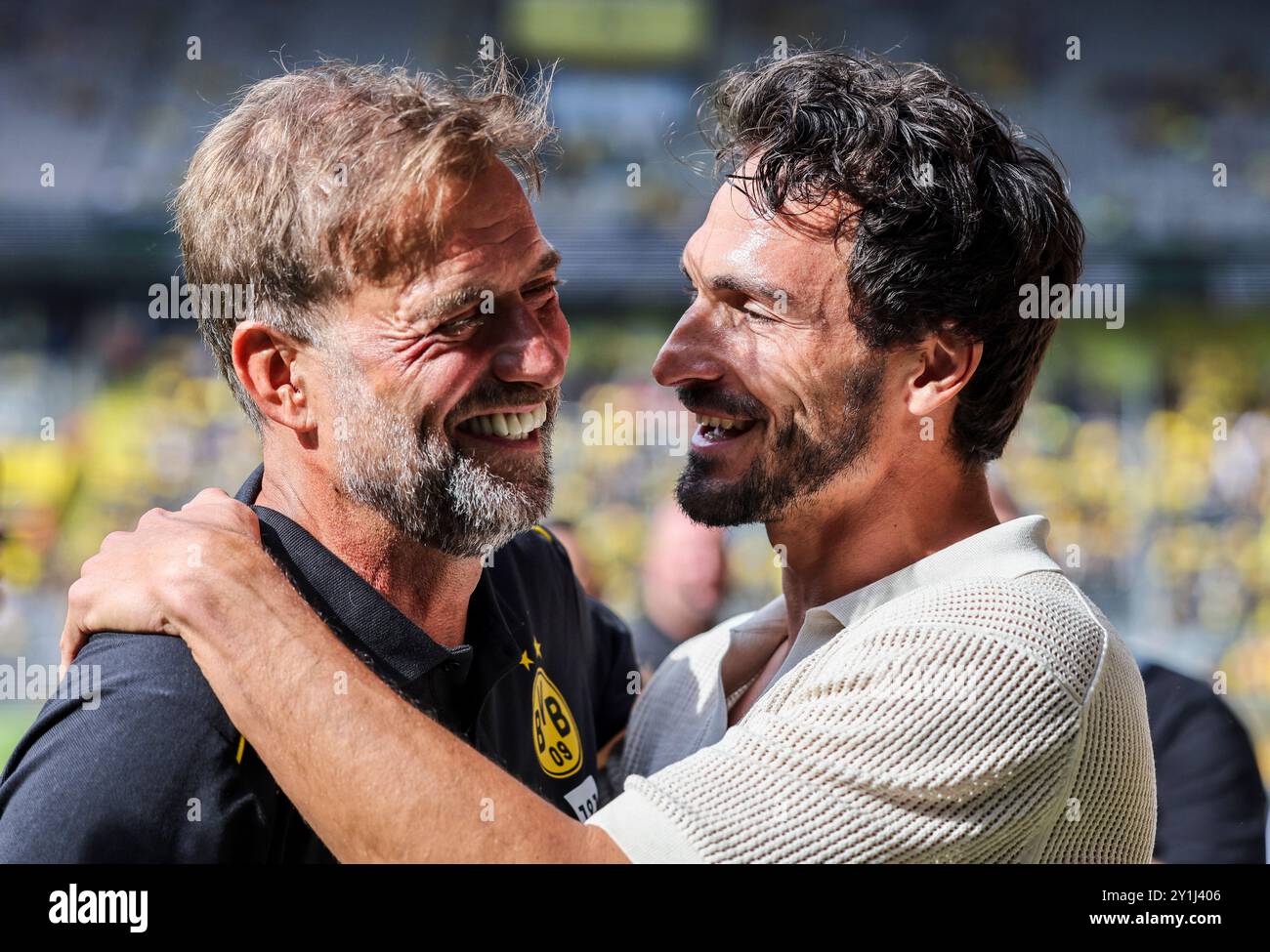 BVB ex-player emotional farewell How to Follow the Story