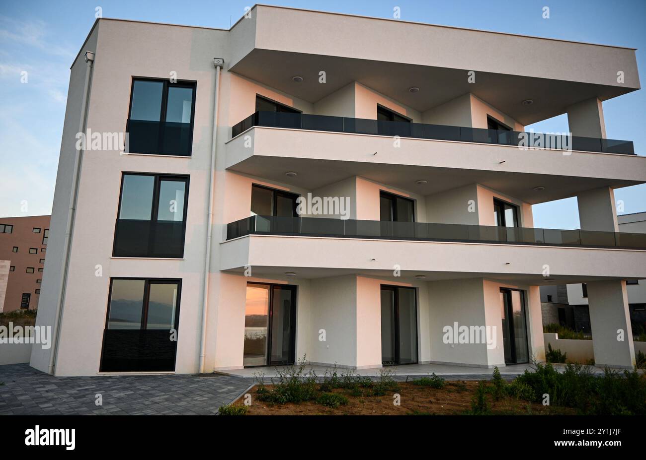 Picture Idea: Glass Balconies Design Hi Res Stock Photography And Images