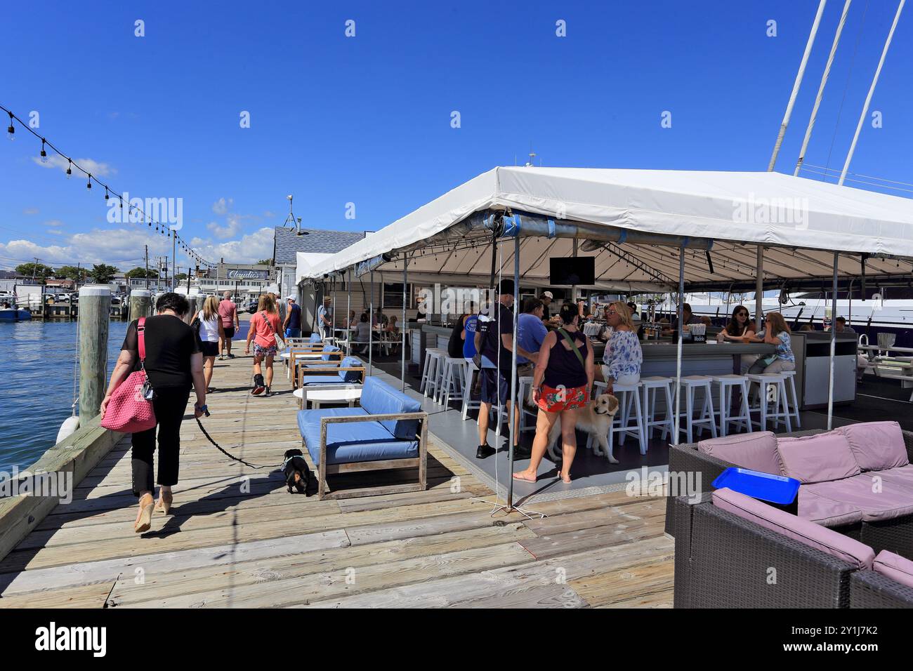 Crabby Jerrys restaurant and clam bar Greenport Harbor on the north fork of eastern Long Island Stock Photo