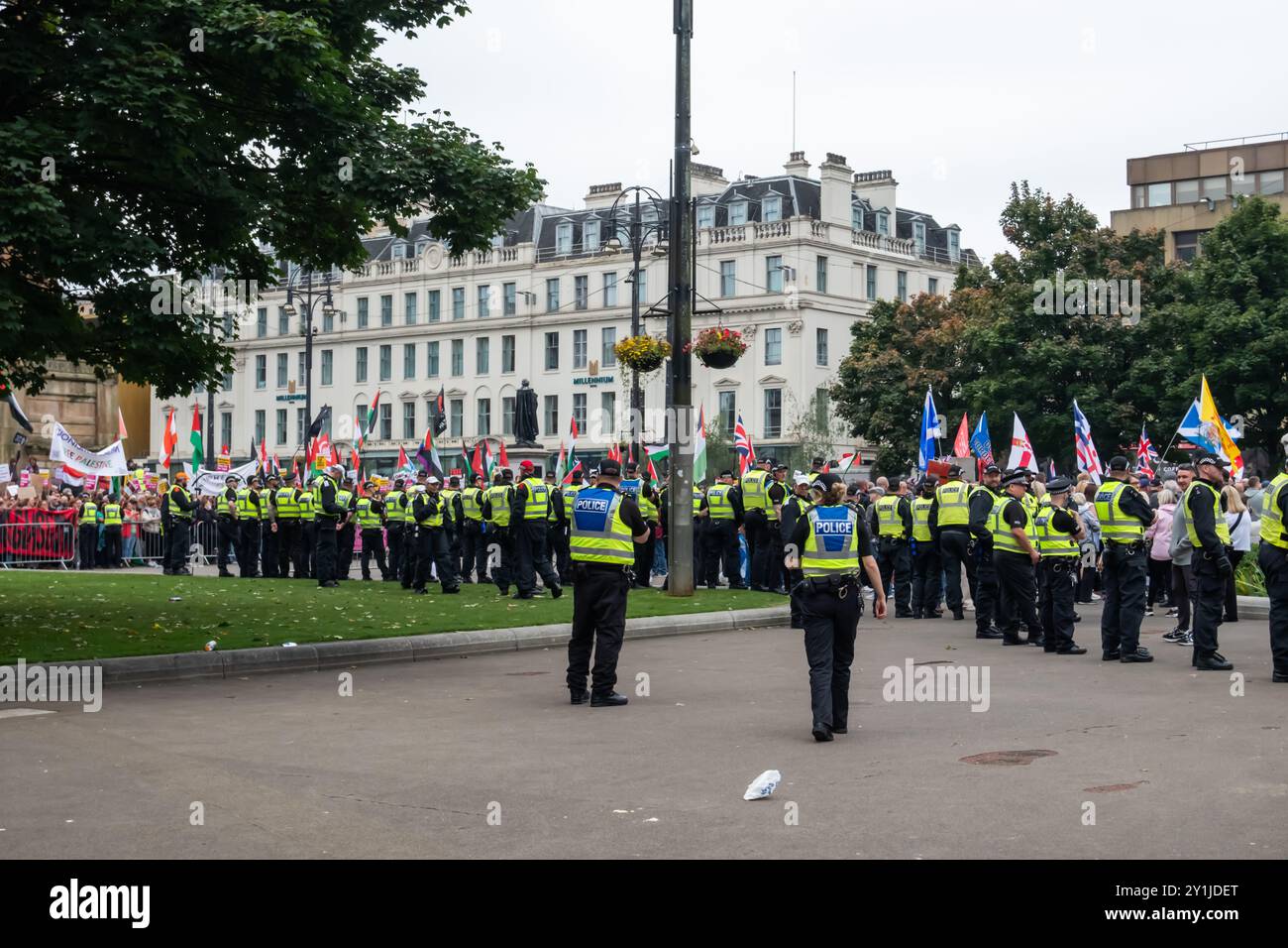 Glasgow, Scotland, UK. 7th September, 2024: People gather in George ...