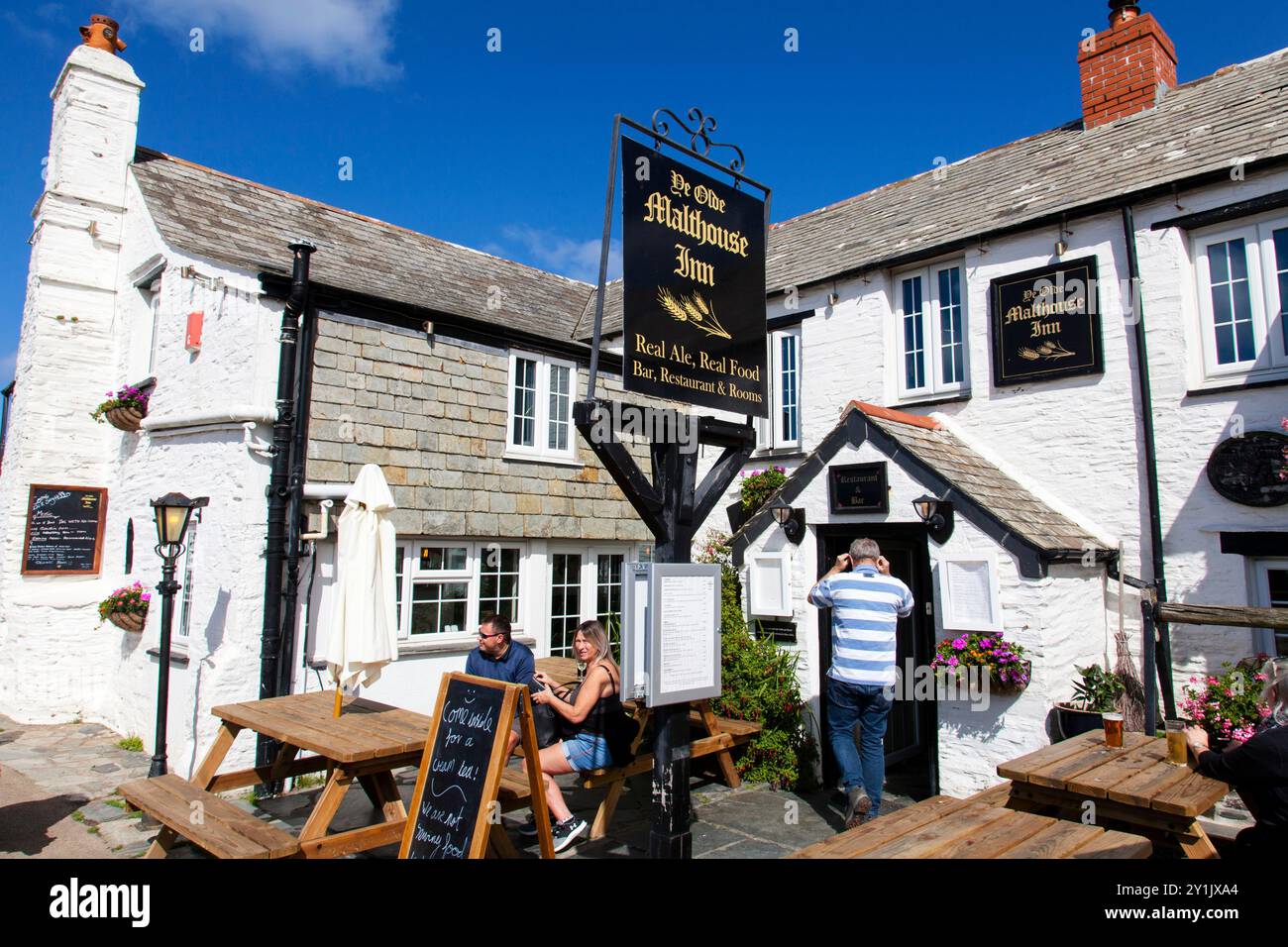 Ye Olde Malthouse Inn, Tintagel, Cornwall, England, U.K. Stock Photo