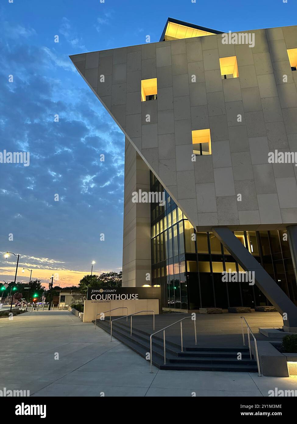 Olathe, Kansas - August 23, 2024: Johnson County Courthouse at Sunset in the Summer Stock Photo