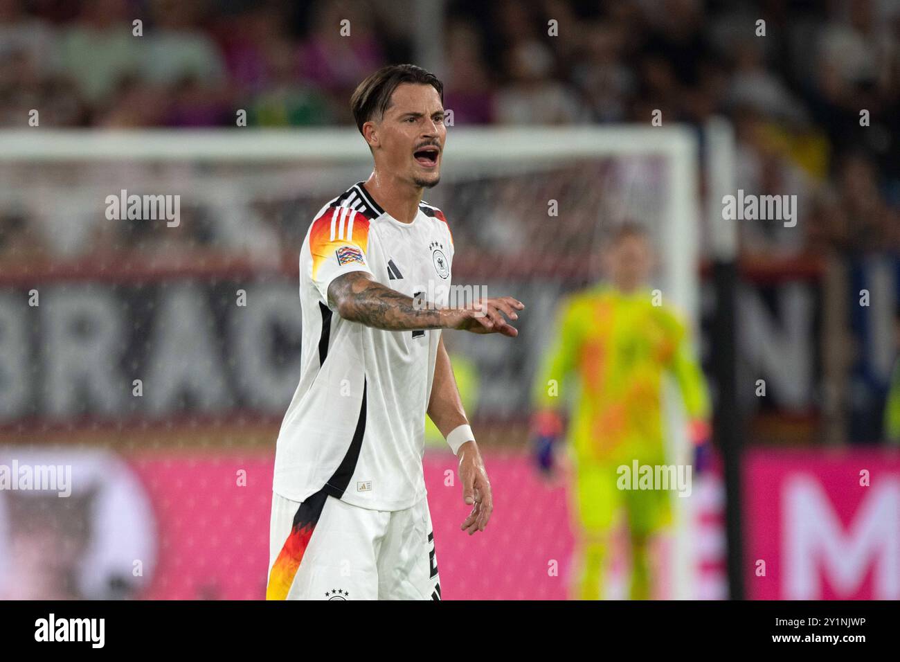 Robin KOCH GER, ganze Figur, Ganzfigur, Ganzkoerper, , Gestik, gestikuliert, Fussball Nations League Deutschland GER - Ungarn HUN 5-0 am 07.09.2024 in Duesseldorf, *** Robin KOCH GER , full figure, full body, , gestures, gesticulated, Soccer Nations League Germany GER Hungary HUN 5 0 on 07 09 2024 in Duesseldorf, Stock Photo